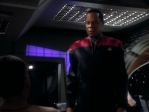 Jake tells his dad that he doesn't want to join Starfleet