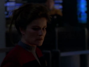 Janeway tries to self-destruct but it doesn't work because of damage
