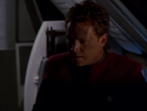 Paris tries to get some talaxians to help him