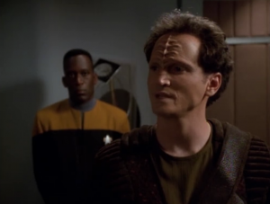 Janeway finds the real bombers