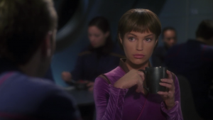 T'Pol acts like nothing happened