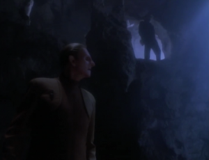 Odo talks to a Cardassian. Apparently a bunch of people from the obsidian order are being killed