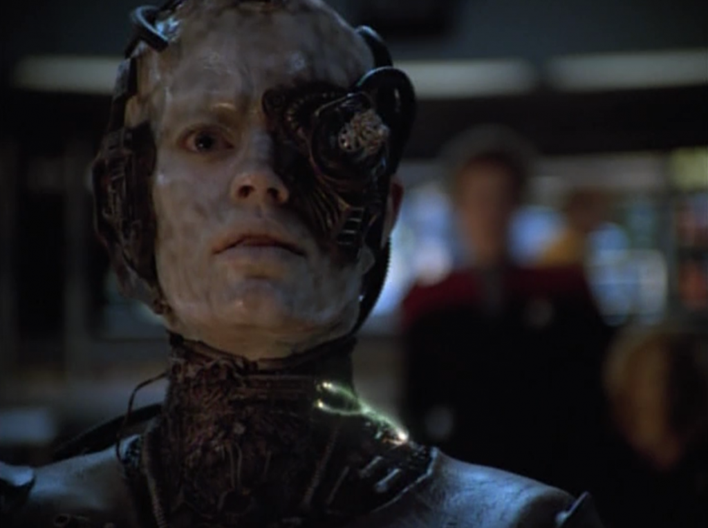 B'Elanna does a thing and then Seven is disconnected from the collective