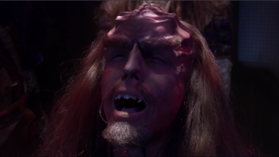 A klingon gets a bad case of the wobble-head